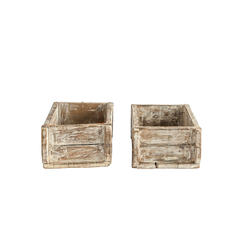 Antiqued Wooden Brick Mould Decor