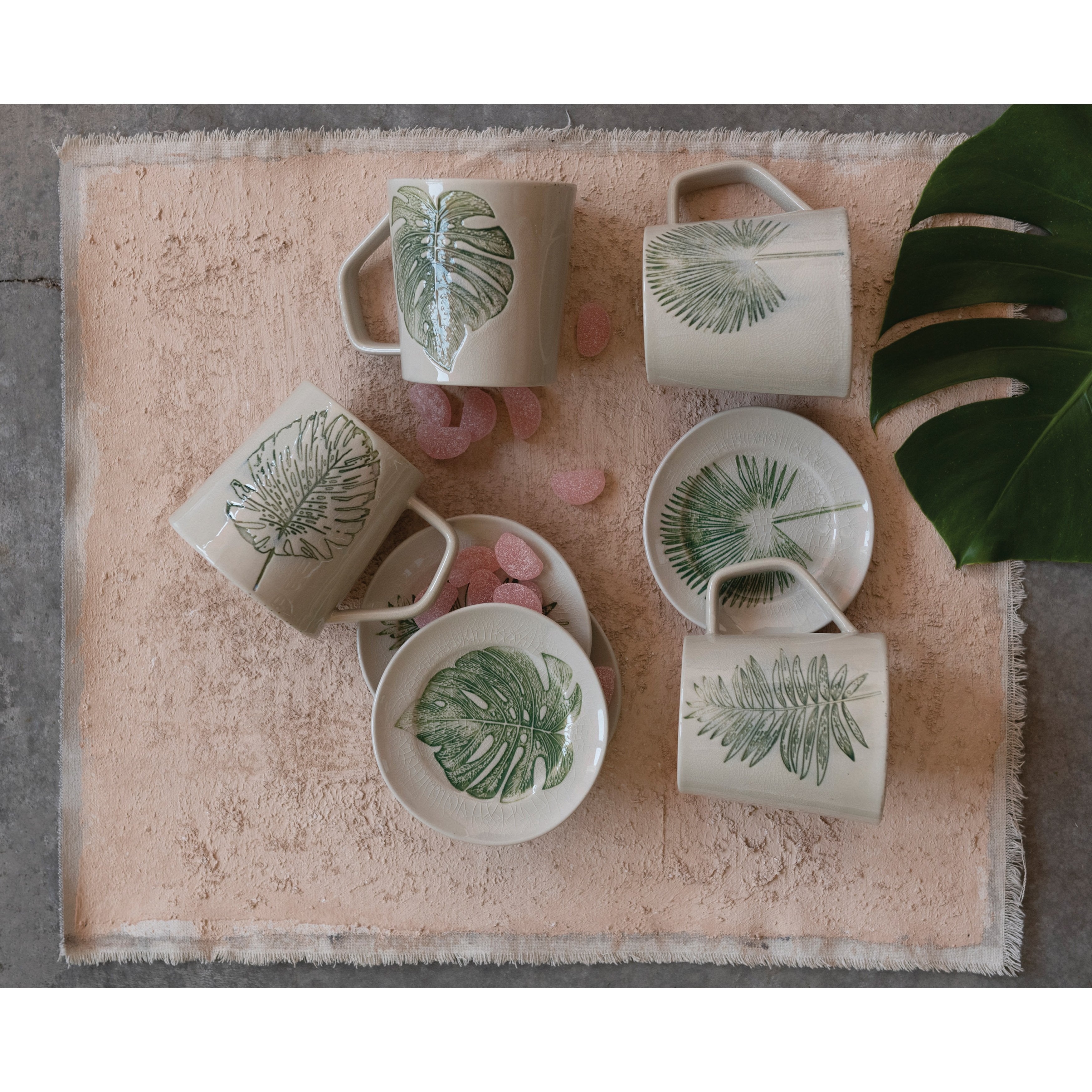 Leaf-Patterned Stoneware Mug