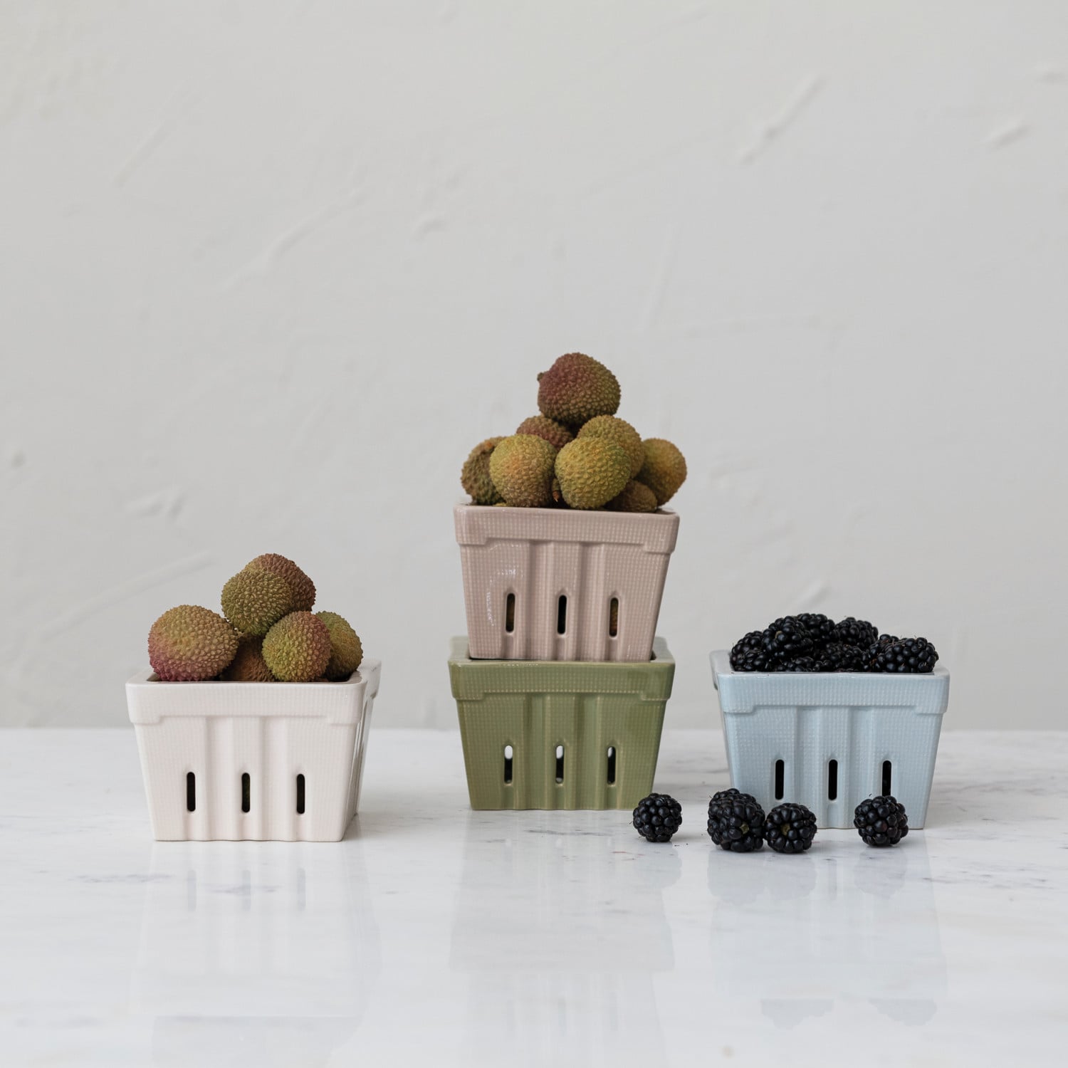 Ceramic Farmhouse Berry Basket
