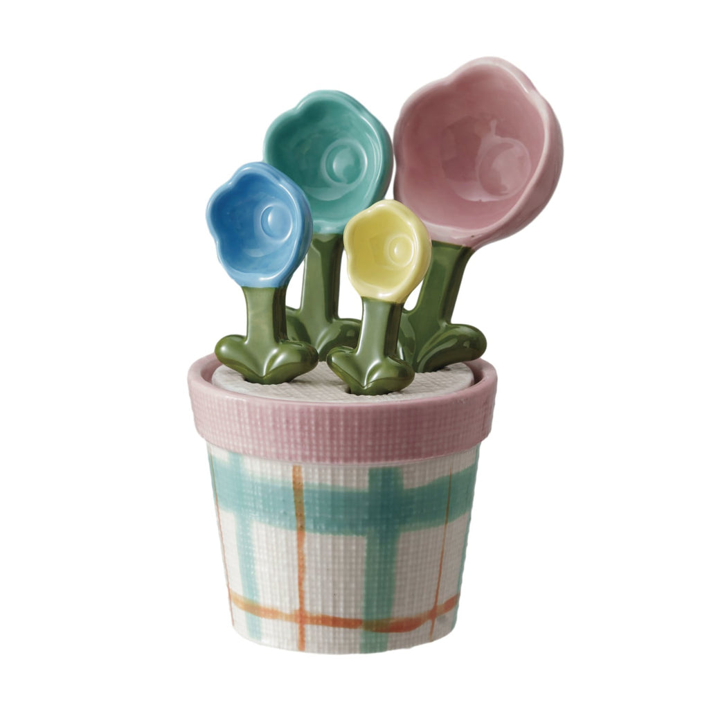 Flower-Shaped Measuring Spoons with Pot Holder