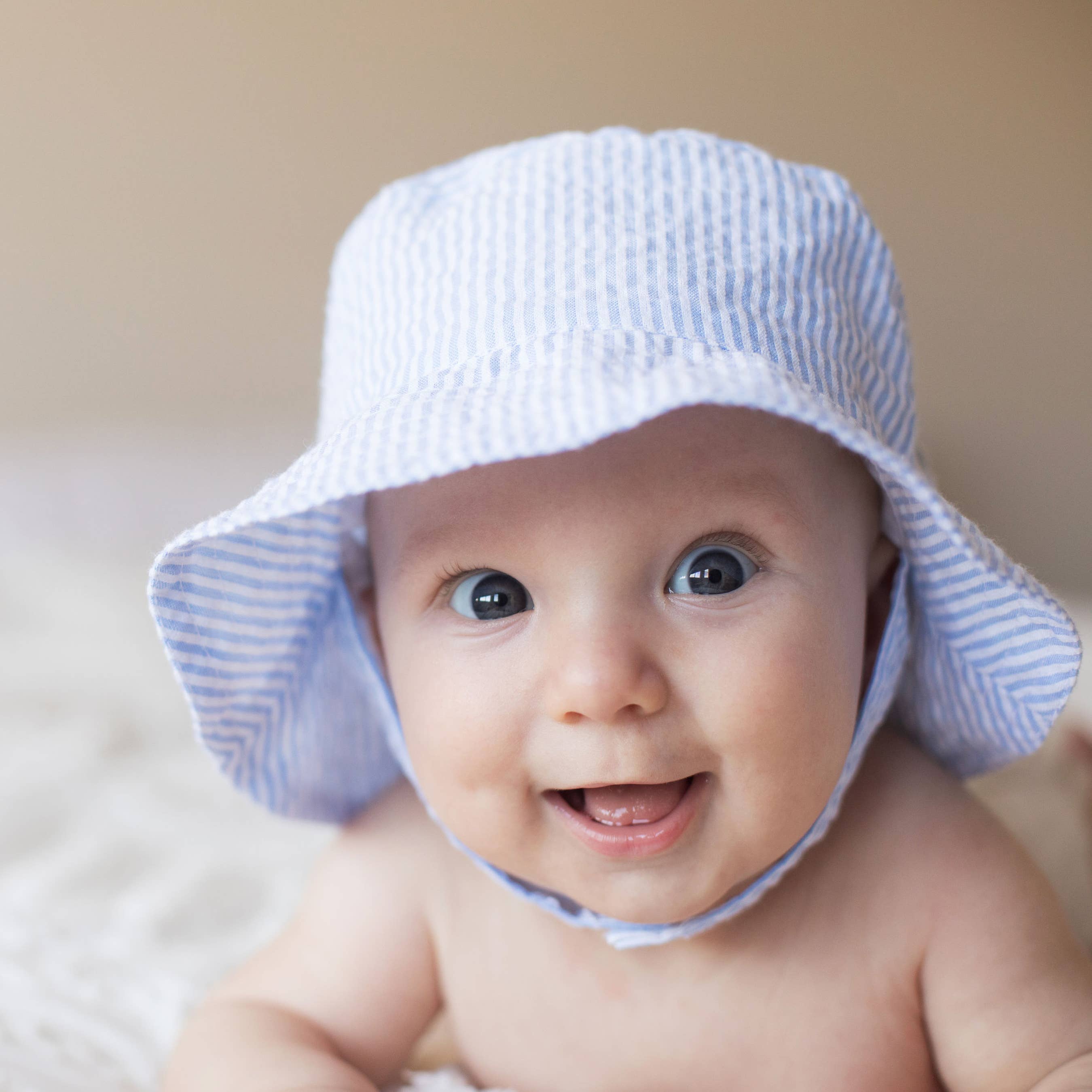 Huggalugs Light Blue Stripe Seersucker Bucket Hat — UPF 25+