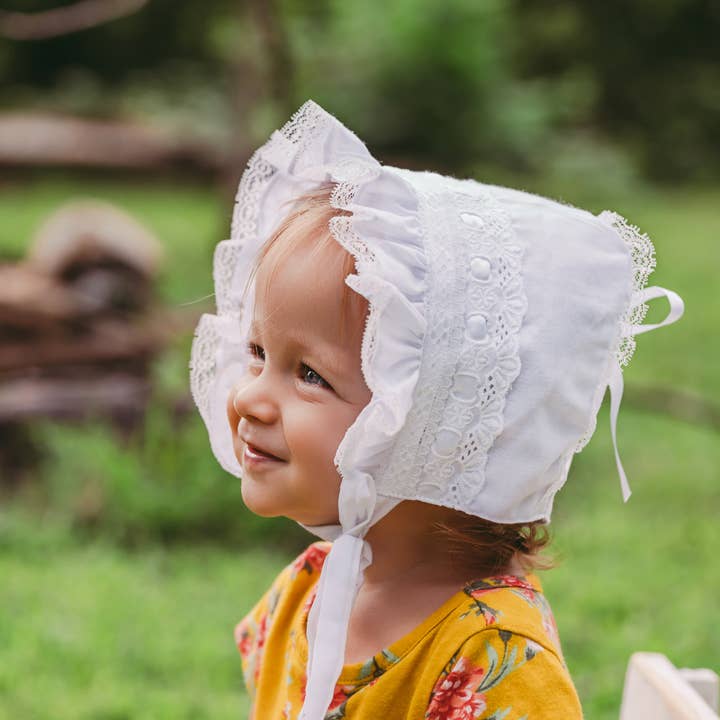 Huggalugs Girls White Ribbon Bonnet