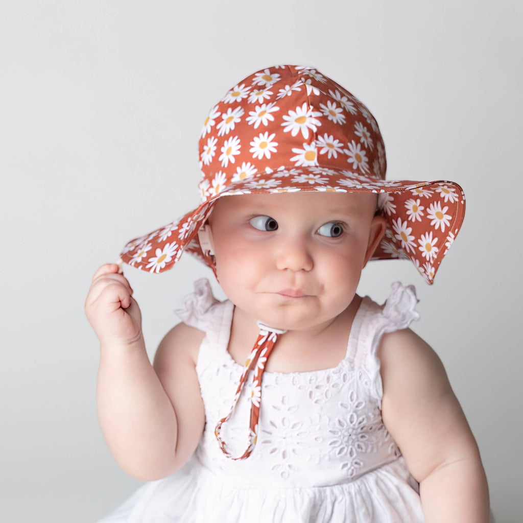 Huggalugs Ginger Daisy Sun Hat — UPF 50+
