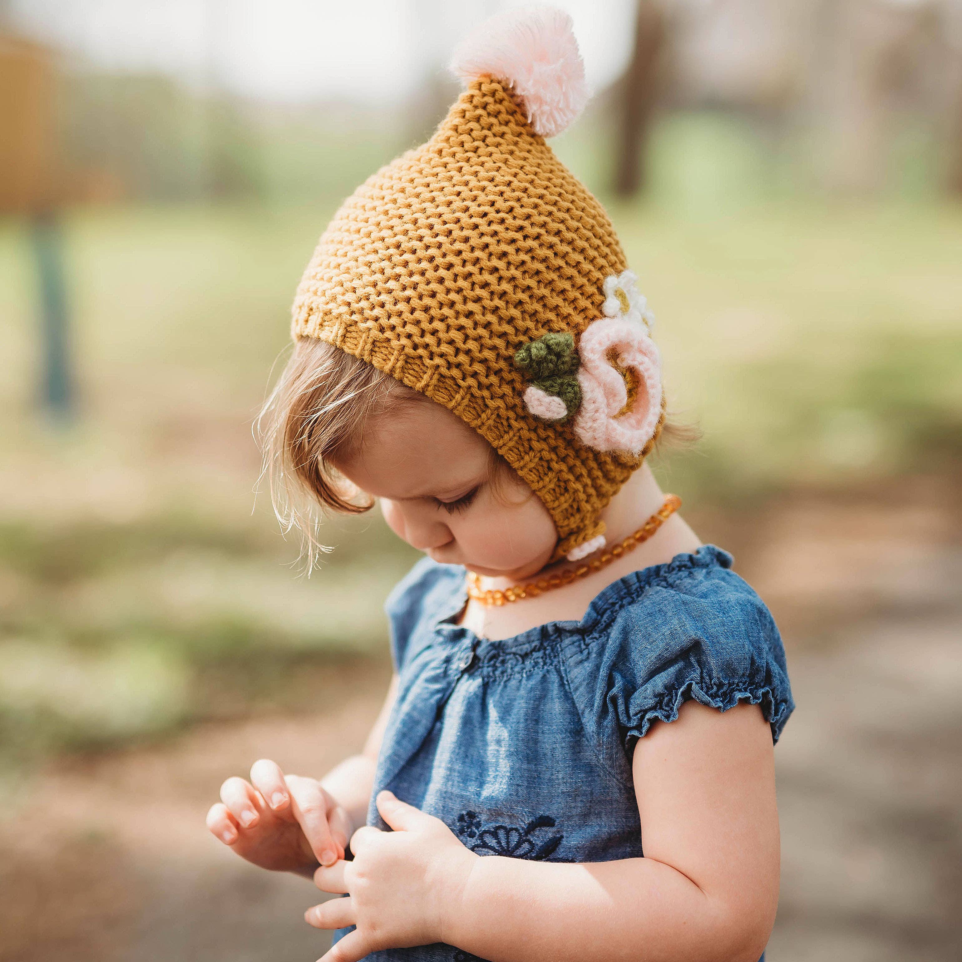 Huggalugs Gold Poppy Bonnet