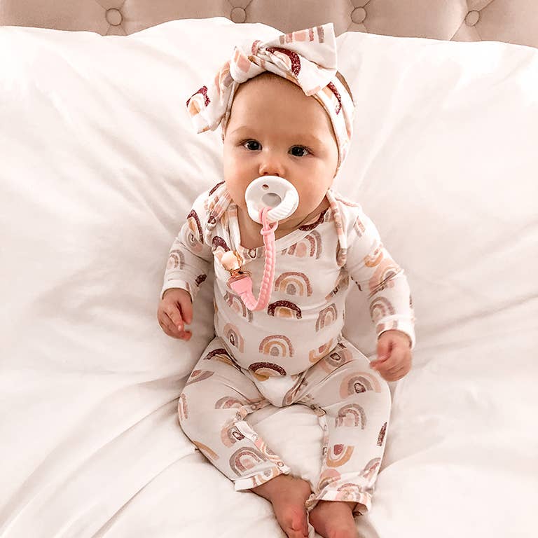 Itzy Ritzy Sweetie Strap Silicone Pacifier Clip