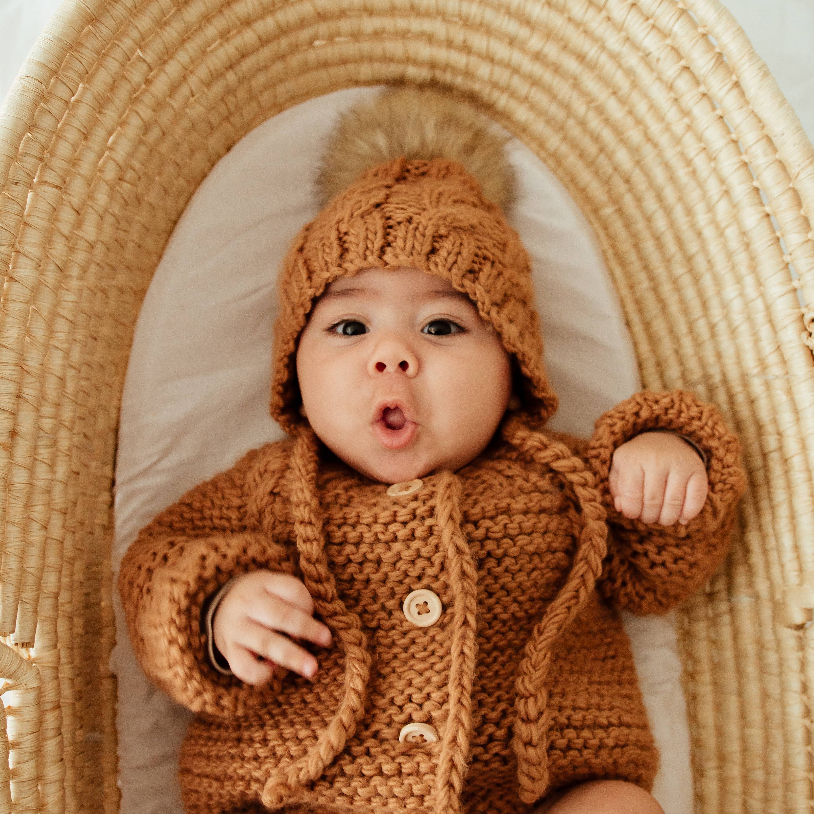 Huggalugs Aspen Pecan Cable Knit Bonnet