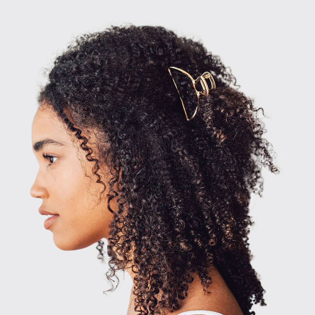 Kitsch Open Shape Claw Clip — Gold