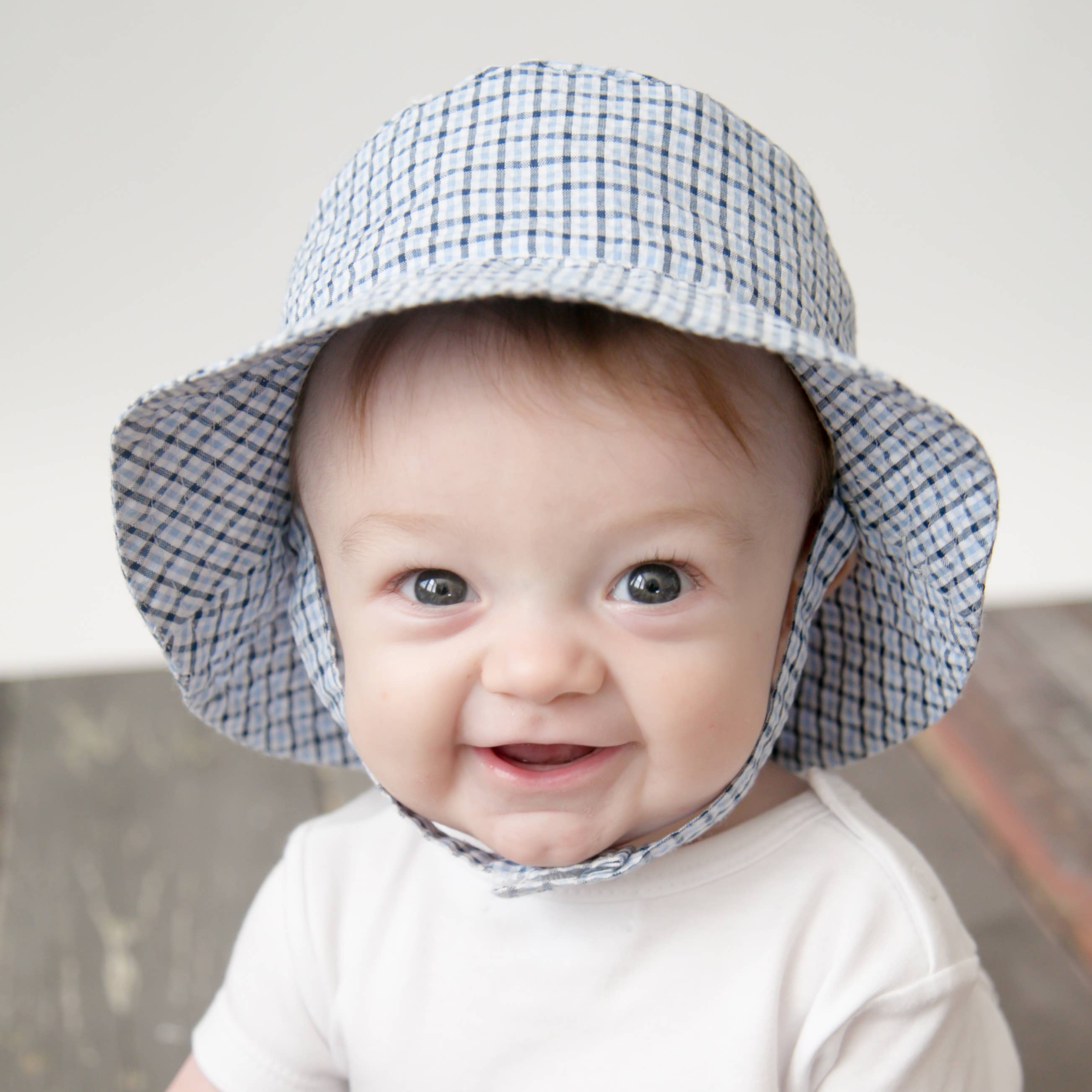 Huggalugs Blue Plaid Seersucker Bucket Hat — UPF 25+