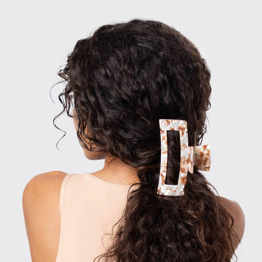 Kitsch Jumbo Claw Clip — Brown